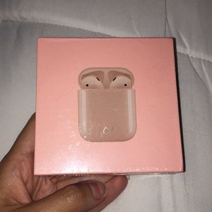 PINK UNOPENED WIRELESS EAR PODS
